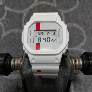 G-SHOCK×MARLBORO CROSS OOVER コラボレーションウォッチ　ホワイト×レッドライン