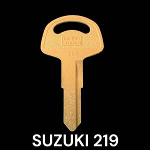 T426 ブランクキー SUZUKI 219 1本 合鍵 スペアキー 旧車 バイク スズキ ゴールドカラー 金色の鍵