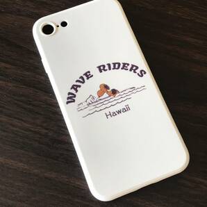 即決 ◆ iPhone 8 /iPhone 7/ SE(第２世代)/(第３世代) ケース 立体感ある HAWAII ハワイ日焼けスヌーピー WAVE RIDERS 【パールホワイト】