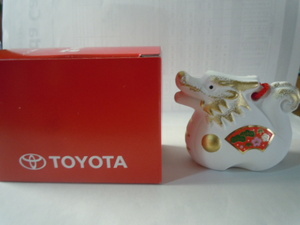  Toyota . main ornament .(..) earth bell not for sale 