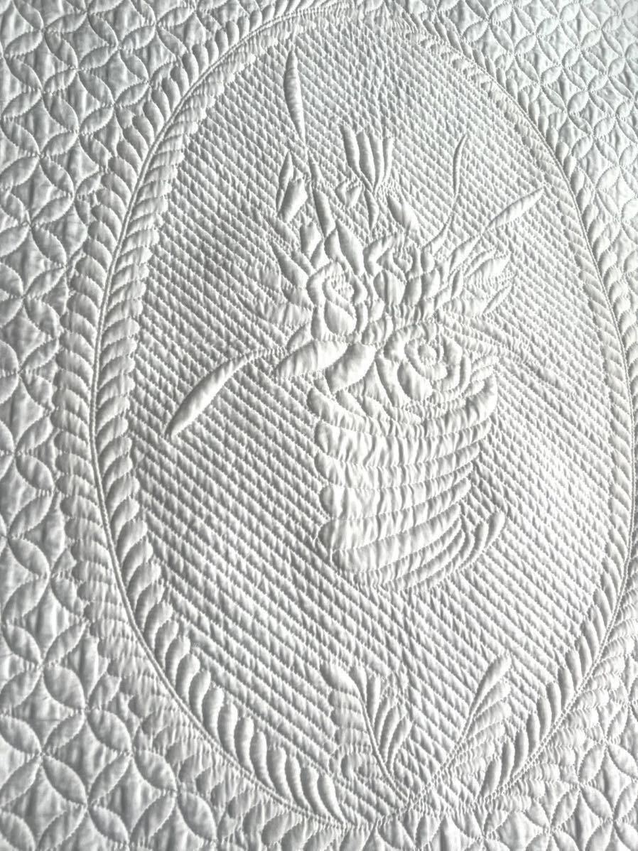 Edredón blanco edredón de bebé envolviendo la cubierta de la cuna tapiz edredón hecho a mano Reiko Washizawa Trapunto Patchwork edredón, trabajos hechos a mano, interior, bienes varios, otros