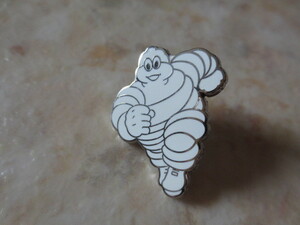  Michelin * viva n dam Britain made pin badge *BIBENDUM* French blue *BIB* Michelin guide *eso Boy ..* France car 