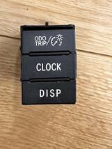 ☆70系ノア・ヴォクシー純正ODO/TRIP・CLOCK・DISPスイＴッチ　LED打ち換え済品　白_画像2