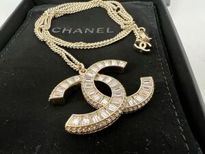 CHANEL【シャネル ココマーク スクエアストーンネックレス】Made In France 専用ケース付き