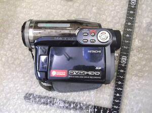 ビデオカメラ 日立 DZ-HS303 HDD/DVD ハイブリッド 簡易動作確認済み ジャンク扱い 現状渡し品 同梱不可