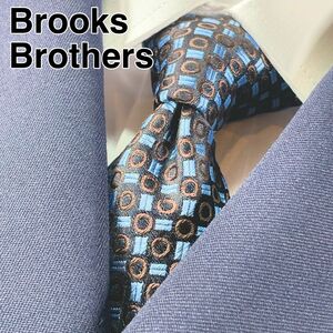 美品ブルックスブラザーズ(Brooks Brothers) ネクタイ パターン 総柄 アメリカ製 USA シルク ネイビー 紺色