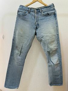 USA Levi's リーバイス 501 ストレート デニムパンツ 古着 ブルー W31 L32 ブリーチ 前ポケット 破れあり MADE IN USA アメリカ製