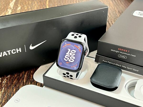 ★ 即決 送料無料 ★ Apple Watch Nike Series 7 41mm アップルウォッチ ミッドナイト アルミニウム GPS Cellular ナイキ スポーツバンド