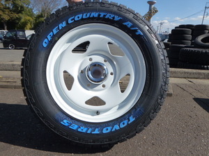 デイトナ　SOTEC　ホワイト　ハイエース　レジアスエース　200系　215/65R16　TOYO ＡＴ3付　ホワイトレター　アメリカン　コンケーブ