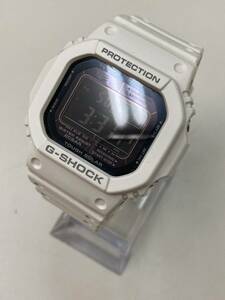 S【2D30】CASIO　カシオ　G-SHOCK　ジーショック　GW-M5610MD　ホワイト　黒文字盤　タフソーラー　稼働　腕時計　時計　レトロ