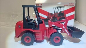 （送料無料）　YANMAR「1/34 ヤンマー V4-7」ホイールローダー ミニカー 