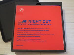 ロ BMW 50周年 M NIGHT OUT 記念品 アクリルプレート 約18cm