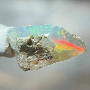 〔 オパール原石　ミニサイズ⑮ 〕 鉱物標本 エチオピア産 原石　オパール　opal 蛋白石　遊色　鉱物