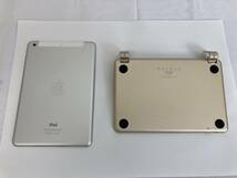 【OM44】(O)iPad mini A1490 APPLE 第2世代 16GB シルバー 初期化済み SIMカードなし IMEI記載 BRYDGE PCキーボード付 ジャンク扱い 中古_画像2