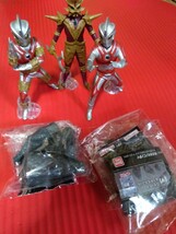 HGウルトラマン大量です。ソフビオマケ、最新ウルトラマンエースアルティメットルミナスコンプです写真が全てですルミナスユニット３個付き_画像1