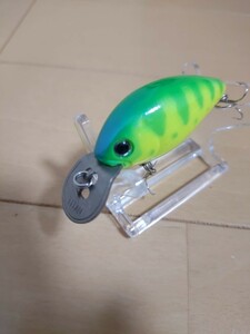 ダイワ T.D.ハイパークランク 1051Ti チャート系 開封後実釣未使用冷暗所保管品 T.D.HYPER CRANK オールド チタンリップ