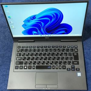 NECの軽量ノートパソコン　NEC LAVIE ZERO PCーGN276U1AA 中古動作品