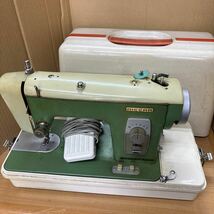 TA-330☆120サイズ RICCAR(リッカー) ミシン SEWING MOTOR MODEL YM-40W カバーケース・電源コード・フットコントローラー 付き 動作確認済_画像1