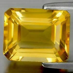 非加熱 VVS 天然イエローシトリン 3.15 Ct カラット