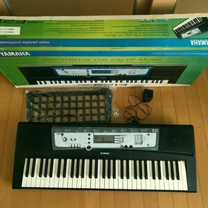 YAMAHA PSR-E213 本体、電源アダプター、楽譜台、日本語シート