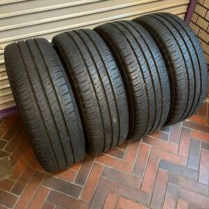 ＃2 MICHELIN AGILIS 225/70R15 112/110S [ T1N キャンピング CAMPING 225/70R15C 225/70 スプリンター 901 902 904 905 CDI 311 312 ]