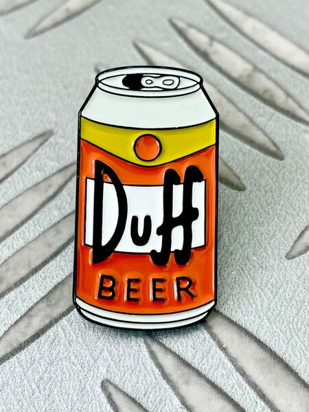 【洋服やバッグのアレンジに】シンプソンズ DUFF BEER ピンバッジ ダフ ビール 