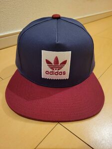 【新品未使用】adidas Originals スナップバックキャップ