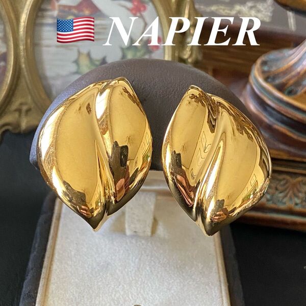 USA製 NAPIER ゴールドカラーリース ヴィンテージ イヤリング