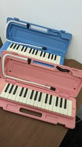 【C】ヤマハ 鍵盤ハーモニカ ピアニカ P-32D(中古品) 水色・ピンク2個セット