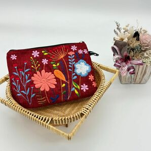 ハンドメイド　刺繍　ポーチ　ベトナム