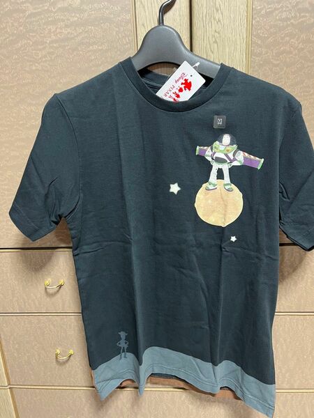 ユニクロDisney PIXARコラボUTGP Tシャツバズフライヤー