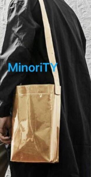 MinoriITY ペーパー ビニール ショルダーバッグ