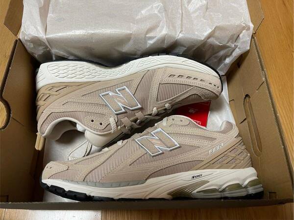 新品　ニューバランス 1906R New Balance 28センチ　送料無料