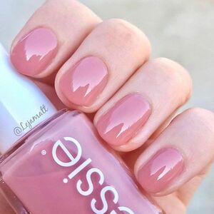 essie 676 Eternal Optimist