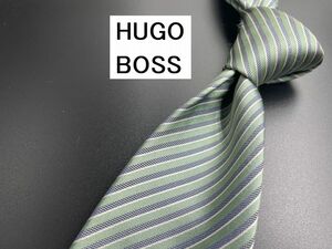 【超美品】HUGO BOSS　ヒューゴボス　レジメンタル柄　ネクタイ　3本以上送料無料　グリーン　0204029