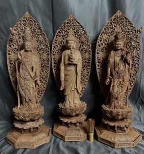 大型高61cm 井波彫刻　仏教工芸品　総楠製　極上彫　木彫仏像　薬師如来三尊立像