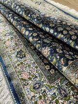 イラン産　高級ペルシャ絨毯　総シルク　手織り　最高峰225万ノット　101×152cm #1_画像5