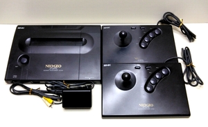 SNK NEOGEO 本体一式 ・ 動作確認済 ◇ 追加コントローラー・ワールドヒーローズ２・専用メモリーカード ・ 外箱説明書付き