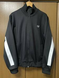 未使用品 FRED PERRY Printed Sleeve Track Jacket トラックジャケット ジャージ L ポルトガル製