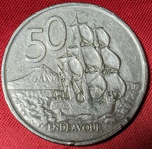 ニュージーランド　50セント白銅貨　1967年 　【エンデバー号帆船】　　No.3072_画像1