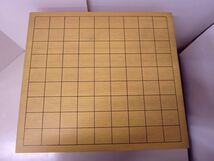 2108R◎天然木 天然うるし 将棋盤 脚付 へそ付 板の厚み17.7cm◎中古_画像2