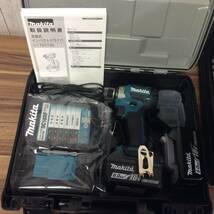 【TH-1279】未使用 makita マキタ 充電式インパクトドライバー TD173DRGX ブルー バッテリー2コ+充電器 3台セット_画像4