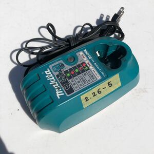 ■ガレージセール■　2.26.5】 makita マキタ 充電器 DC10WA 10.8V(BL1013)/7.2V(BL7010)用