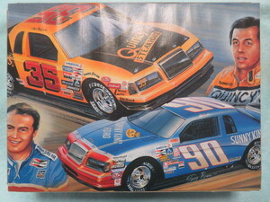 プラモデル 1/24 Monogram 6368 - Rookie of the Year Stock Car Combo 1985 Ford Thunderbirds