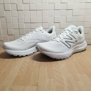 送料無料・新品未使用！！ニューバランス new balance ランニングシューズ スニーカー / W880W13.2E / 白 ホワイト 定価15400円 23.0ｃｍ