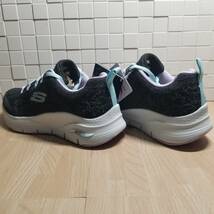 送料無料・新品未使用！！スケッチャーズ SKECHERS カジュアルシューズ スニーカー / ARCH FIT-COMFY WAVE / 黒 定価11990円 25.0ｃｍ_画像3