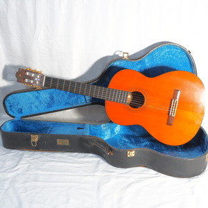 YAMAHA C-300A クラシックギター ハードケース付き トップ単板 ヤマハ 楽器/170サイズ