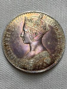 【渡辺コイン屋】②1847年　イギリスヴィクトリア女王　　　ゴチッククラウン　銀貨　コイン　総重量約28.2g 直径39.1mm 厚み約2.6mm