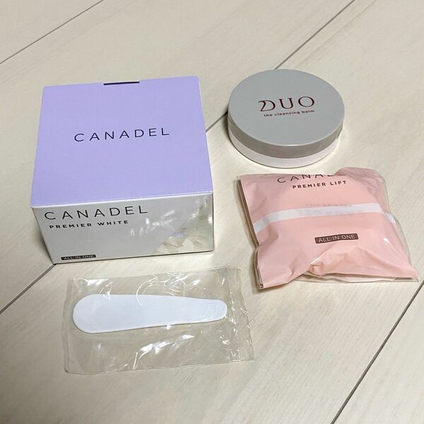 【新品】CANADEL カナデル 薬用プレミアホワイト 美容クリーム 同梱品付き
