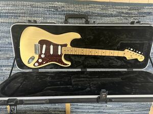 Fender USA Buddy GUYシグネチャー　ストラトキャスター　バディガイ